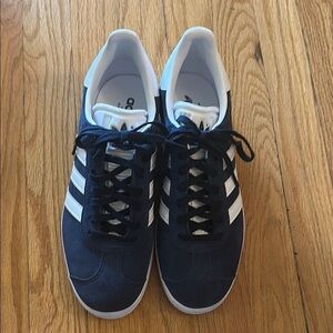 Adidas Navy and White Gazelle sneakers EU 40.5 US 9.5 new without tags